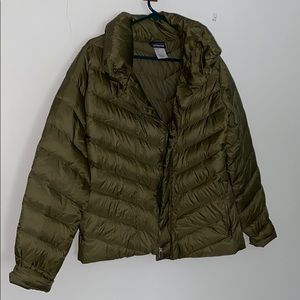 Patigonia  green jacket